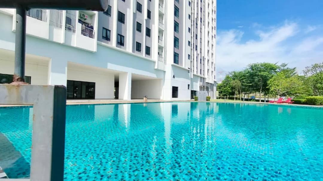 Theolive Family Suite @Klia By Honey Homestay Σεπάνγκ Εξωτερικό φωτογραφία